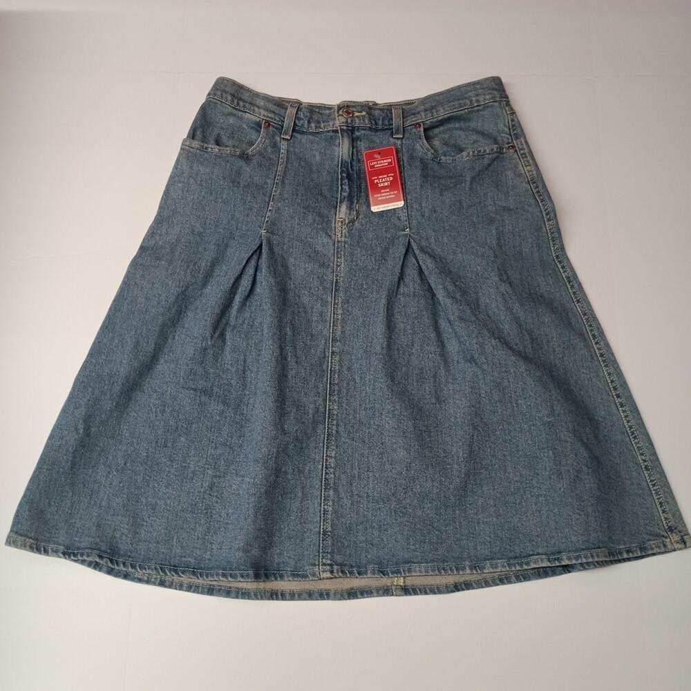 Levi Strauss Blue Denim Pleated Skirt Women's Size 12 W31‎